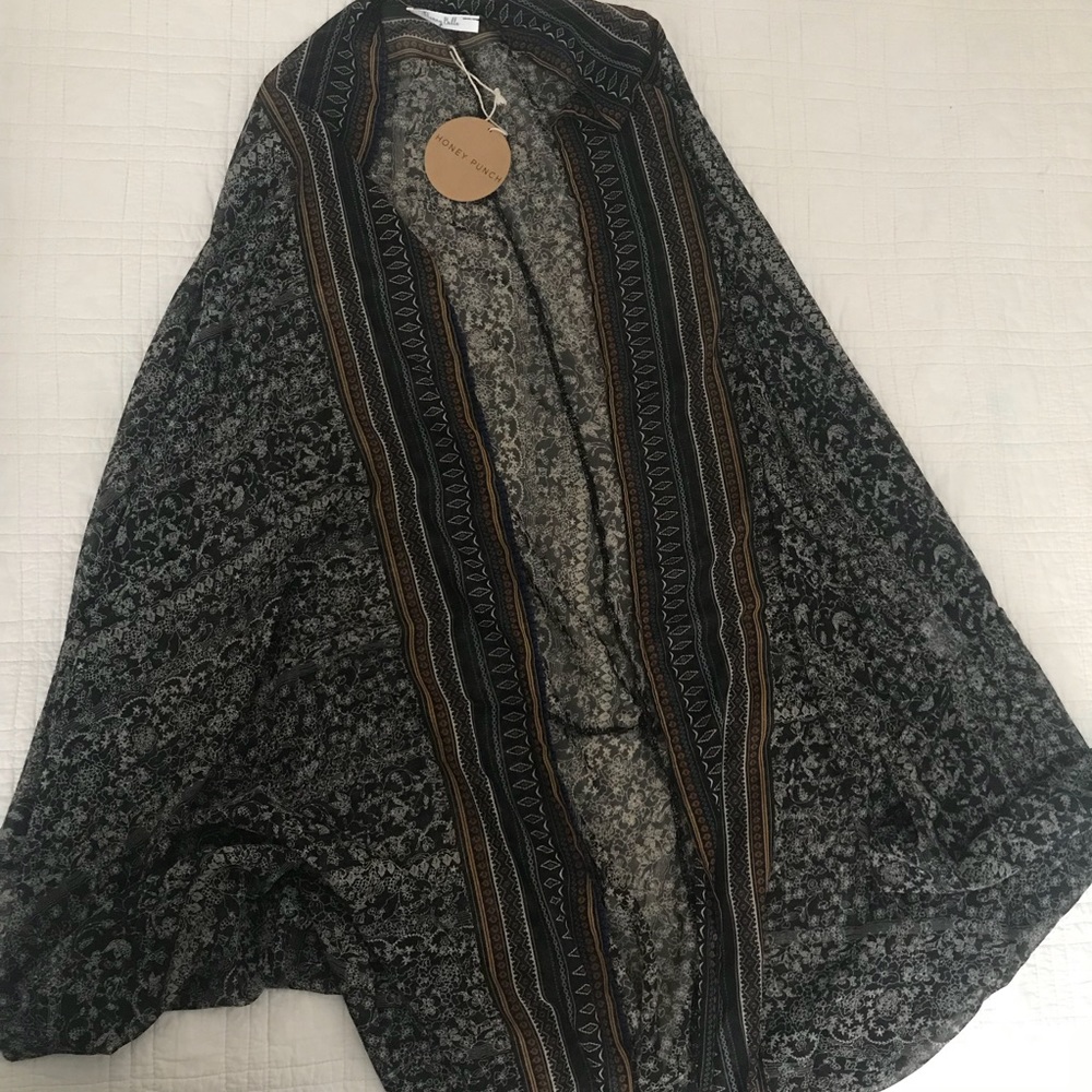 NWT Patterned kimono